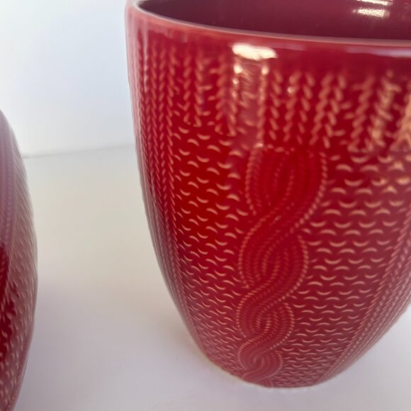 Royal Norfolk Red Sweater Embossed 16 oz Coffee, Hot Chocolate, Tea Mug Pair - Picture 9 of 9